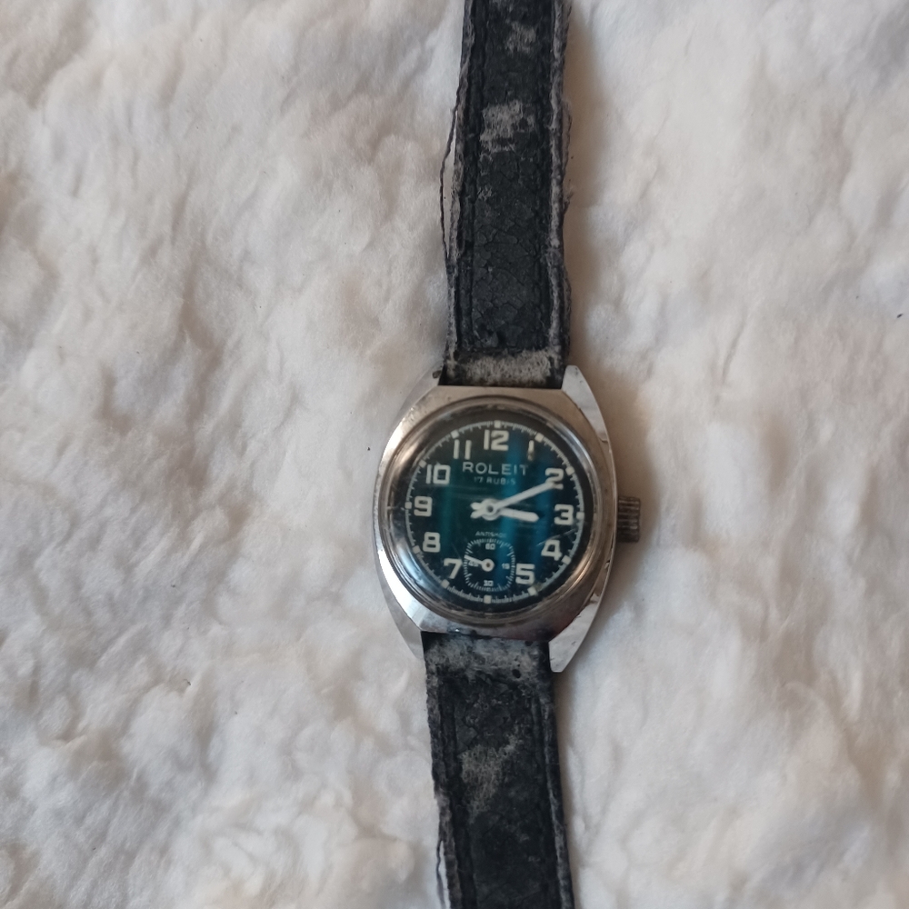 Roleit quartz Watch vintage black leather band gold tone stainless steel 17rubis - Picture 4 of 9